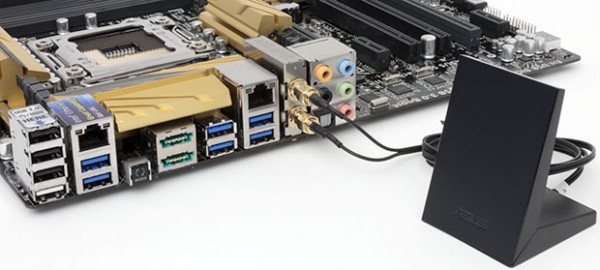 ASUS X79 Deluxe Motherboard