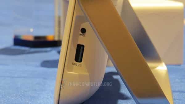 TP-LINK AC1900 Router Side USB 3.0