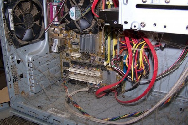 the_disgusting_things_found_inside_pcs_39