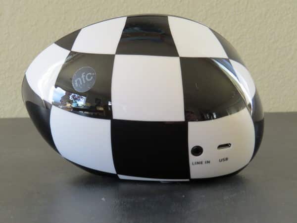 iui Design Mirror Boombox