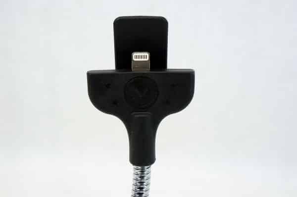 Une Bobine iPhone 5s Stand / Charge Cable