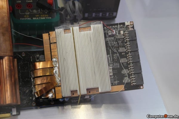 Gigabyte-G-Power-Board-R9-290X