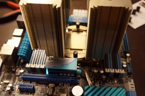 Noctua NH-D15 CPU Cooler Installation