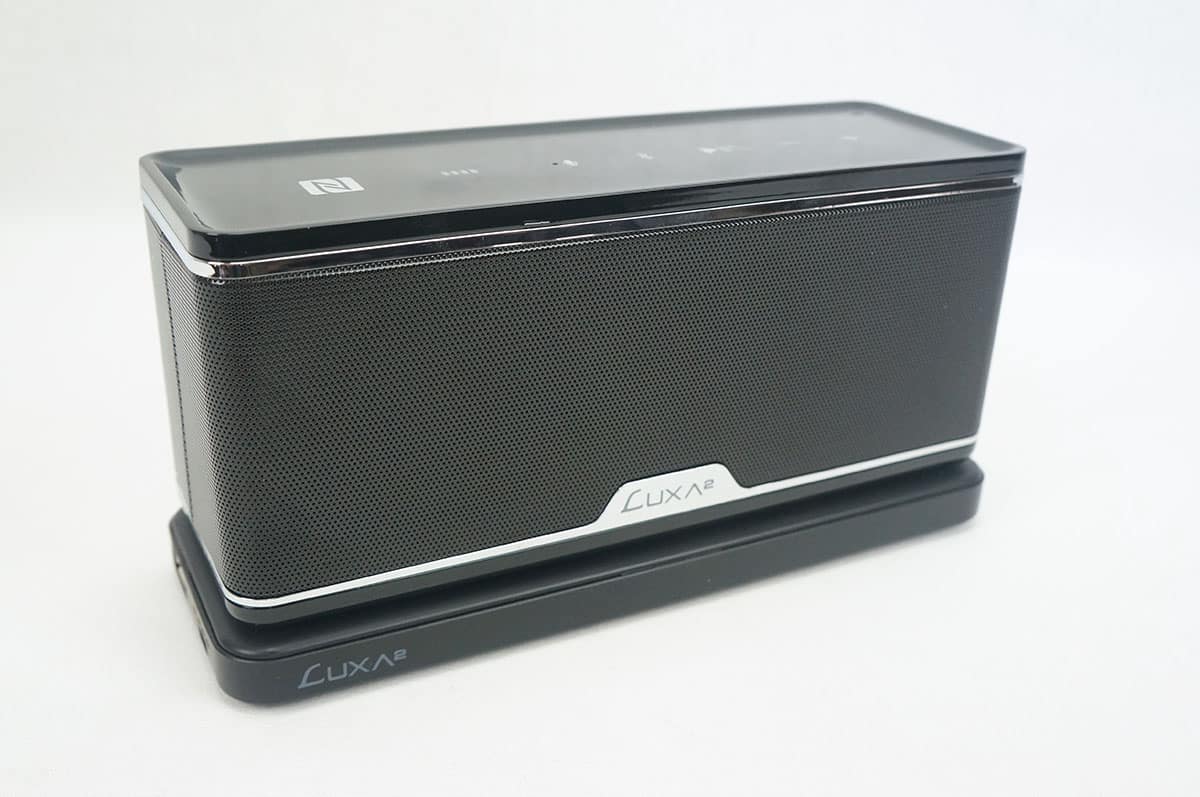 LUXA2 GroovyW Bluetooth Speaker & Wireless Charging Station