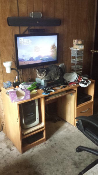 20 of the Worst PC Setups - October 2014