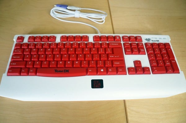 Tt eSPORTS Team DK Edition Knucker Gaming Keyboard