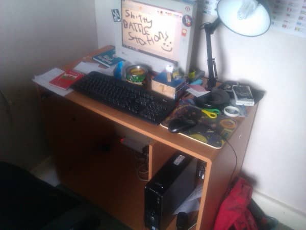 20 of the Worst PC Setups - October 2014