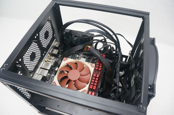 Thermaltake Core V1
