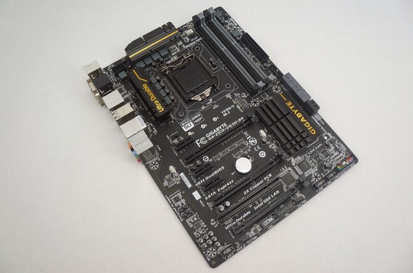 Gigabyte Z97X-UD3H-BK Motherboard