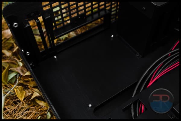 EKWB Vulture Case