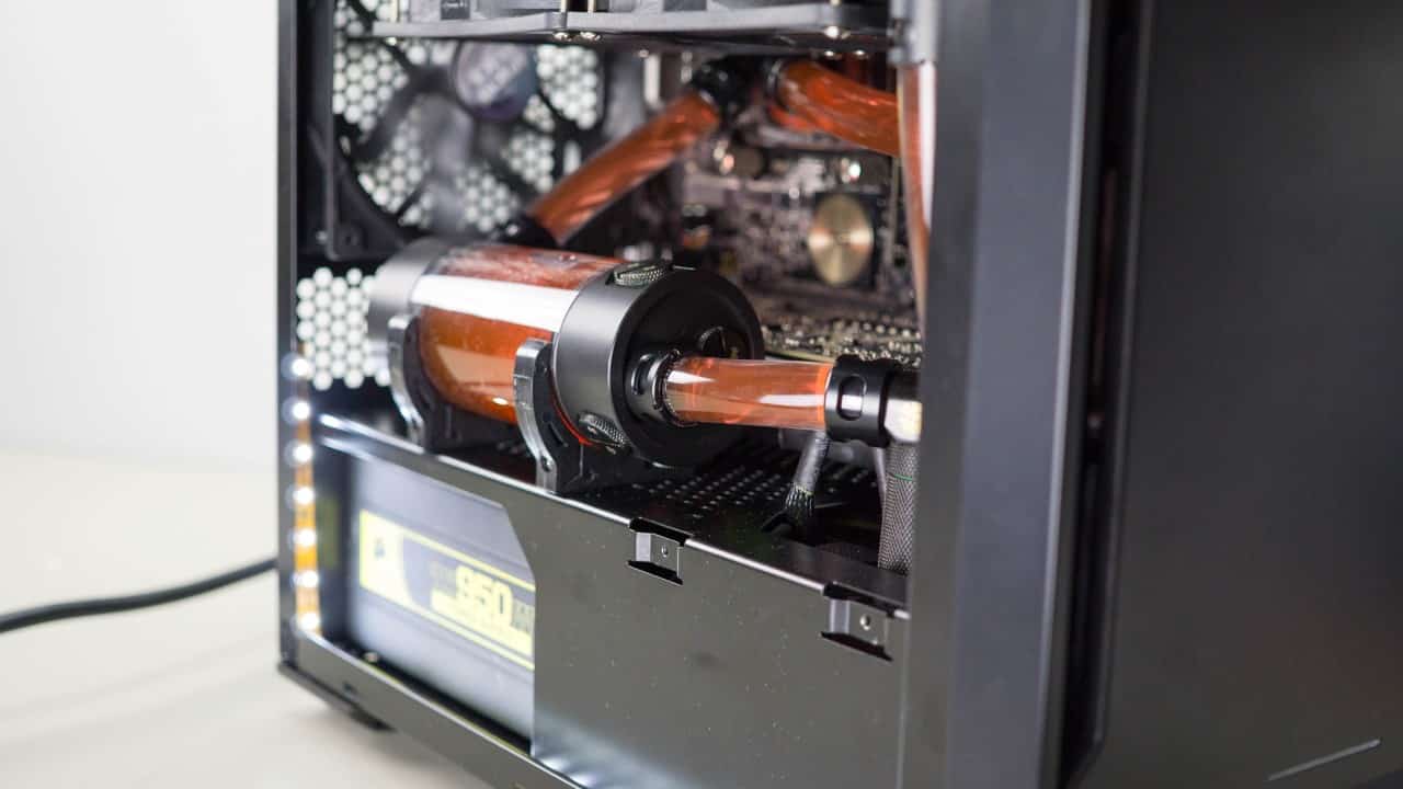 Phanteks EVOLV ITX