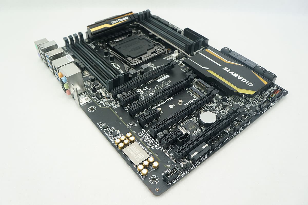 Gigabyte X99-UD4 Motherboard
