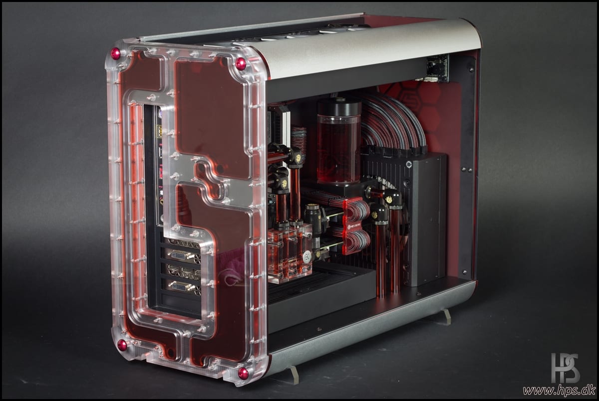 Case Mod Friday: HEX GEAR R40 Engineering Station