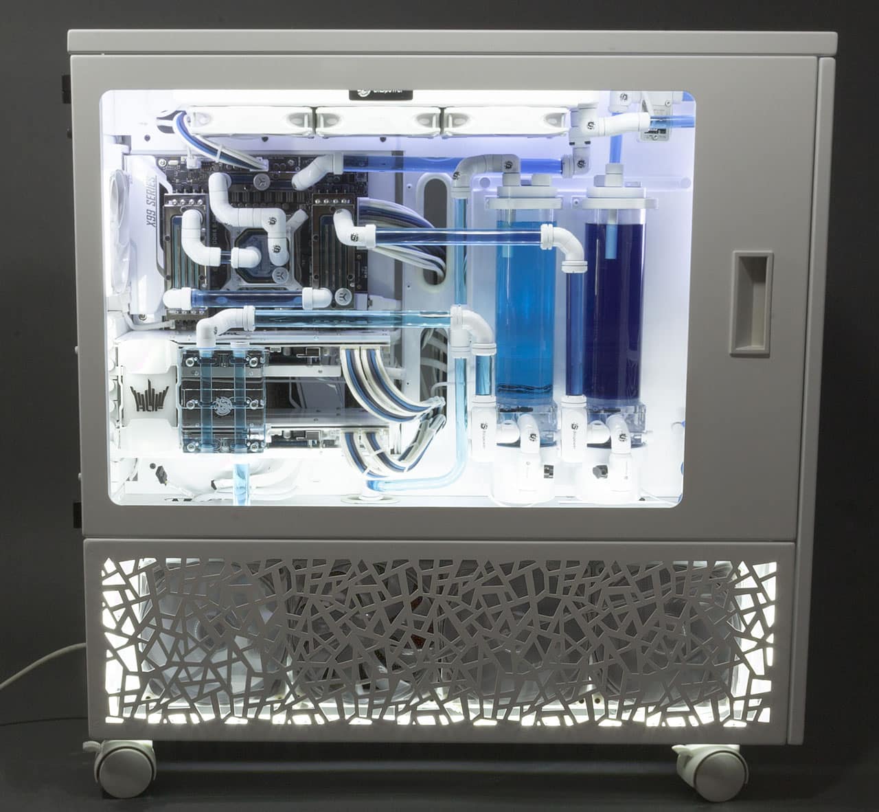 Case Mod Friday: Neun Blanc