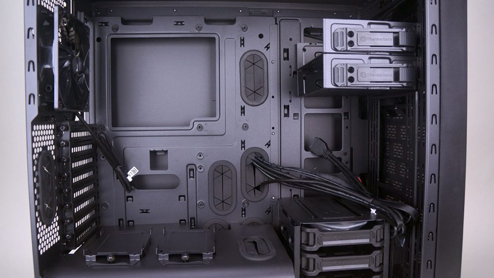 Thermaltake Core X31 Case