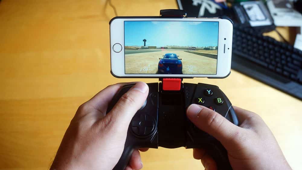 Tt eSPORTS Contour Mobile Gaming Controller