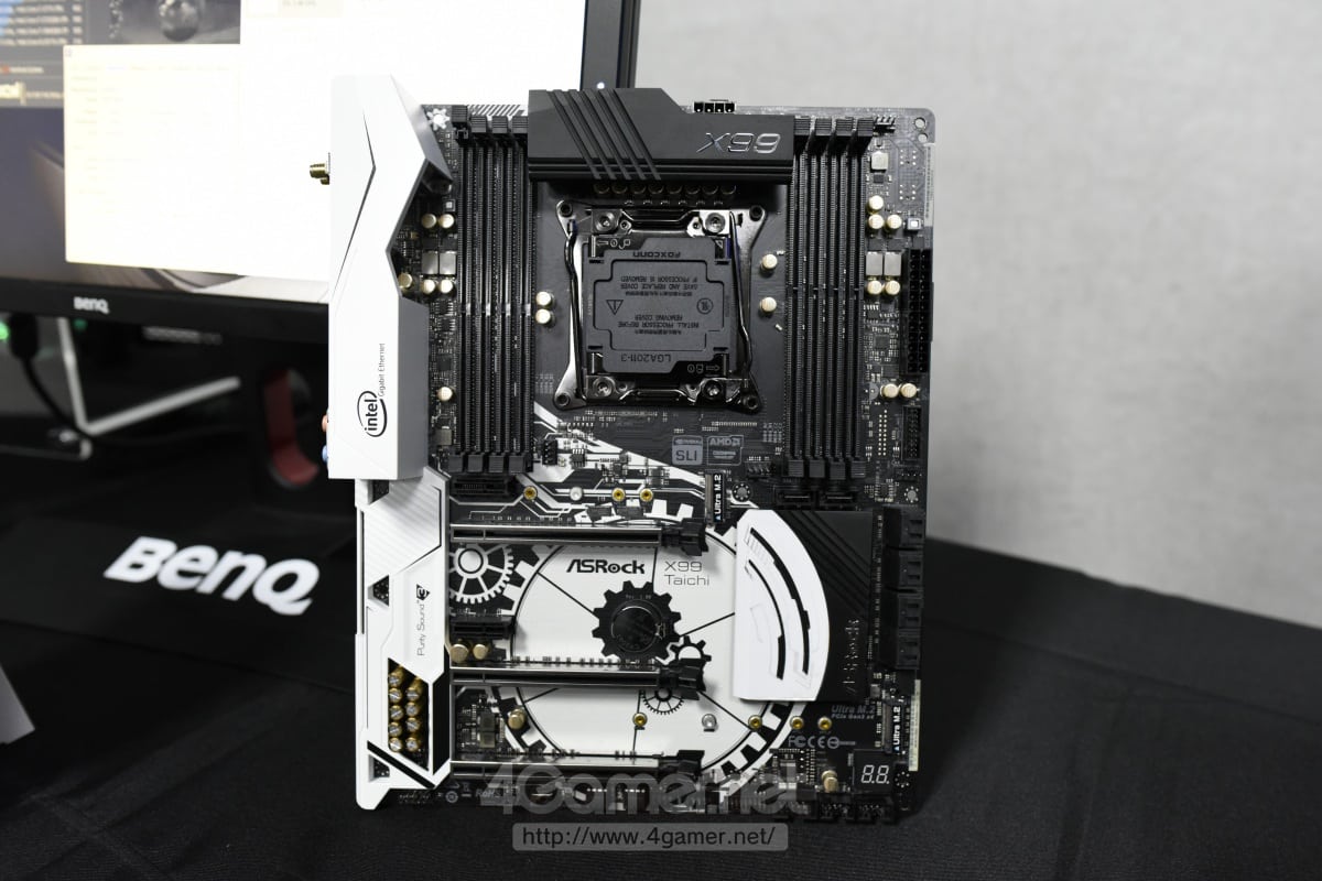ASRock X99 Taichi