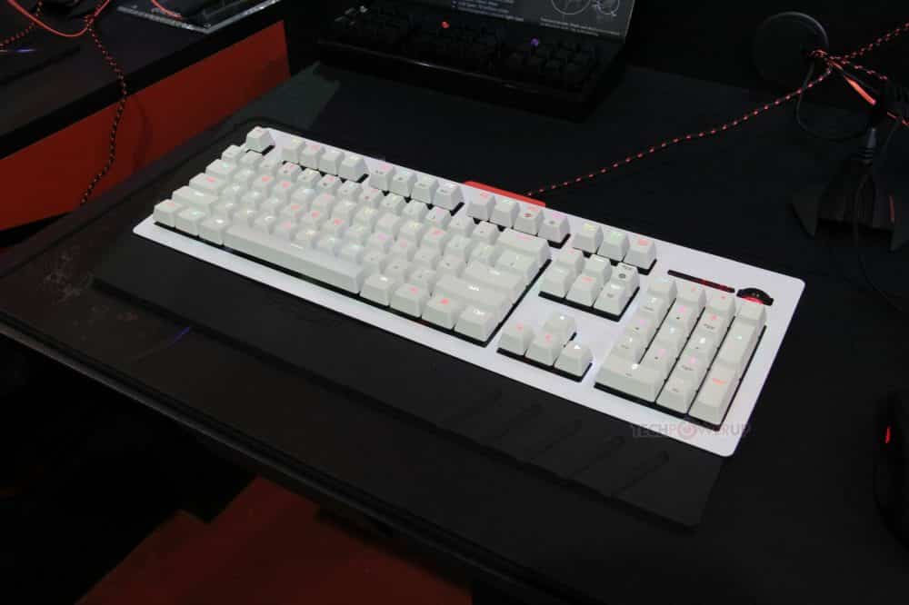 EpicGear Defiant White RGB Mechanical Keyboard