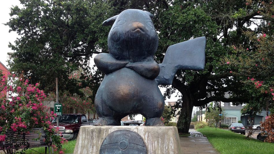 pokemon statue 1