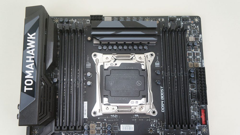MSI X99A Tomahawk