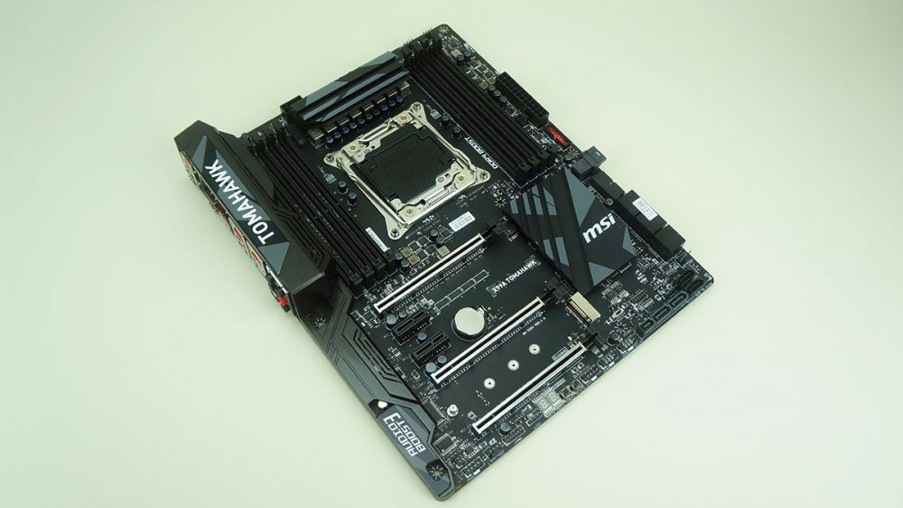 MSI X99A Tomahawk