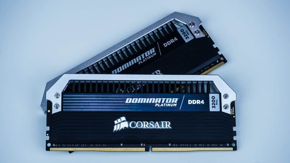 Corsair Dominator Platinum DDR4-3200 16GB Memory Kit