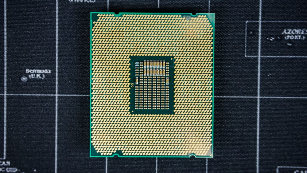 Intel Core i9-7980XE 18-Core Processor