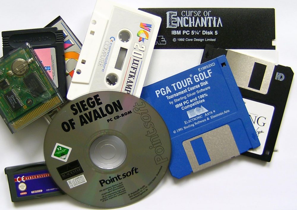 Historic video games media