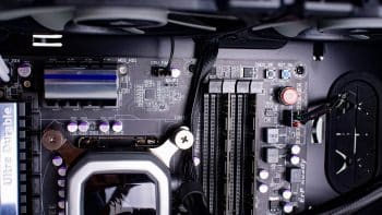 Corsair H150i Pro