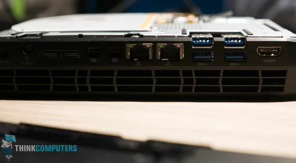 Intel Hades Canyon 16 of 19