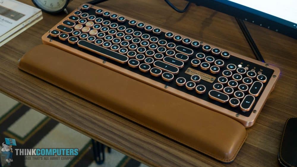 Retro Classic Mouse and Keyboard 2 of 6