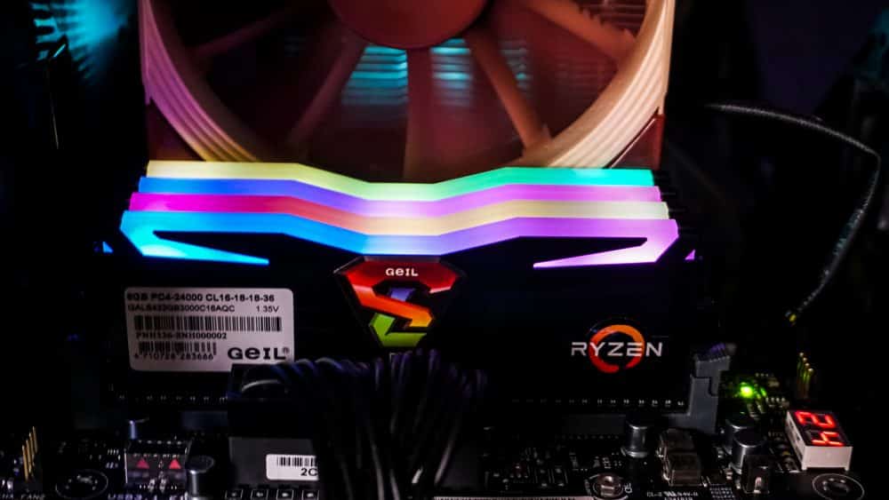 GeIL Super Luce RGB SYNC DDR4