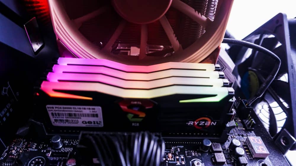 GeIL Super Luce RGB SYNC DDR4