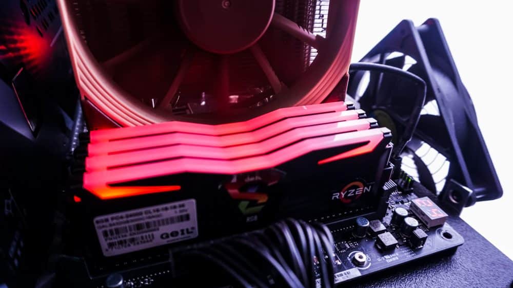 GeIL Super Luce RGB SYNC DDR4