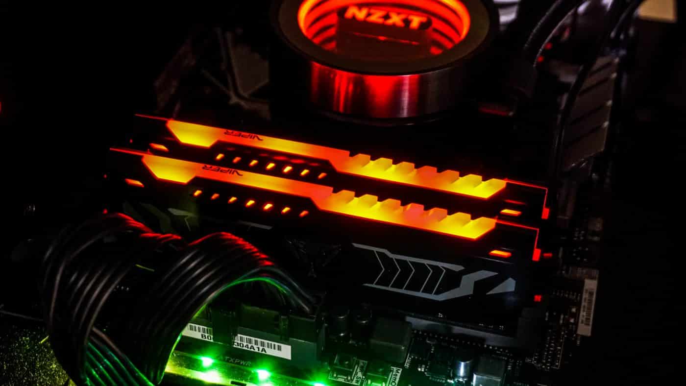 Patriot Viper LED DDR4-3000 16GB Memory Kit