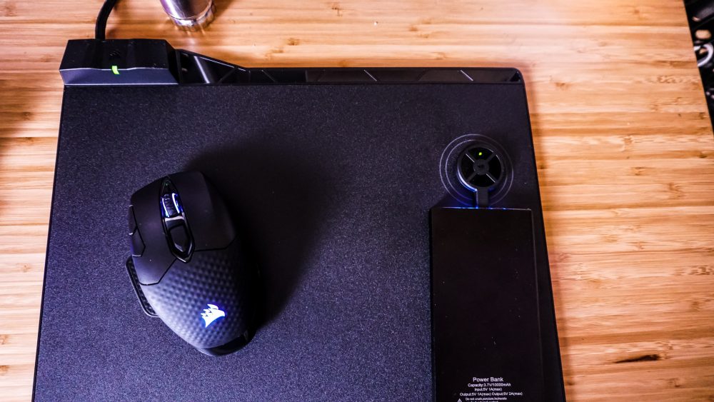Corsair MM1000 Mousepad