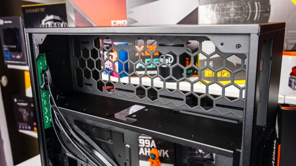 In Win 305 Case