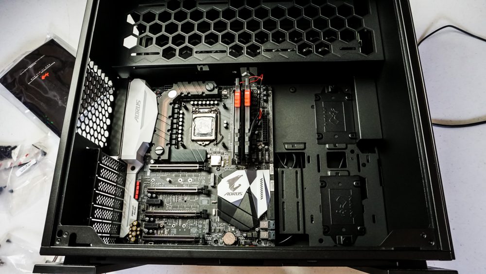 In Win 305 Case