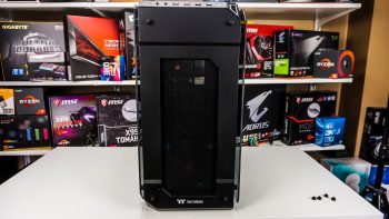 Thermaltake View 71 Tempered Glass