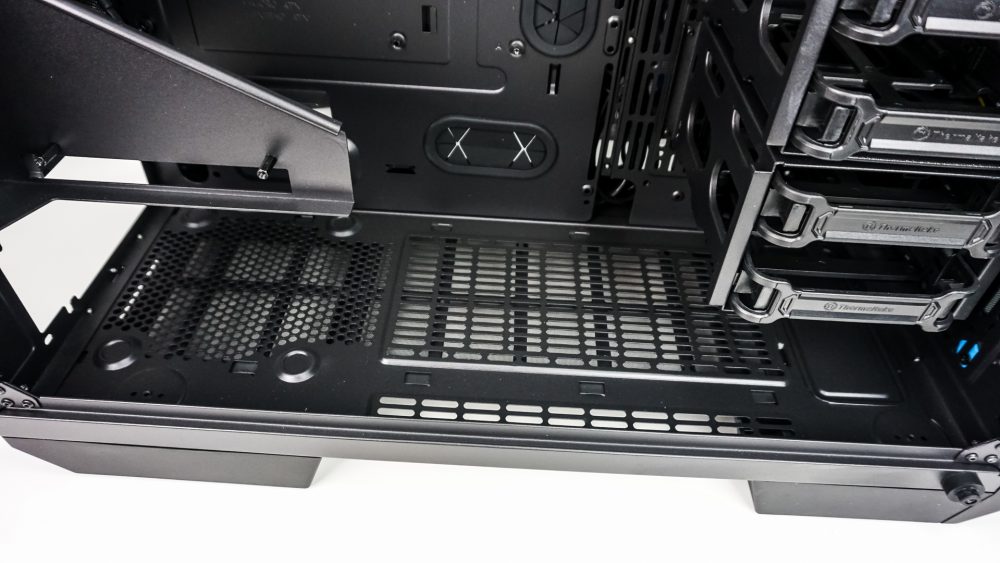 Thermaltake View 71 Tempered Glass