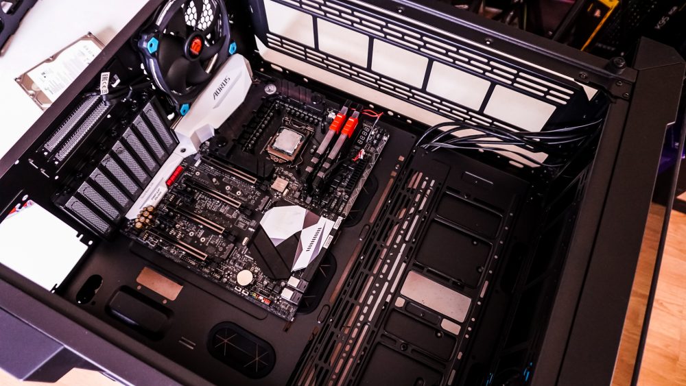 Thermaltake View 71 Tempered Glass