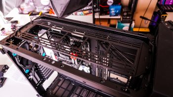 Thermaltake View 71 Tempered Glass