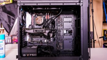 Thermaltake View 71 Tempered Glass
