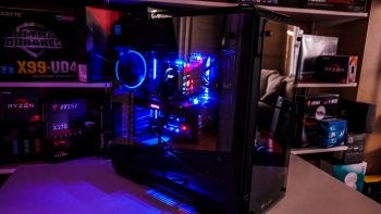 Thermaltake View 71 Tempered Glass