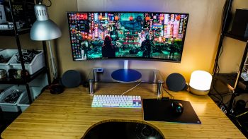 WiZ Colors Hero Smart Lamp
