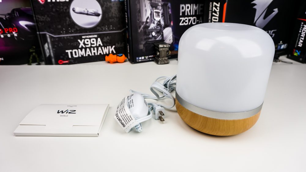 WiZ Colors Hero Smart Lamp