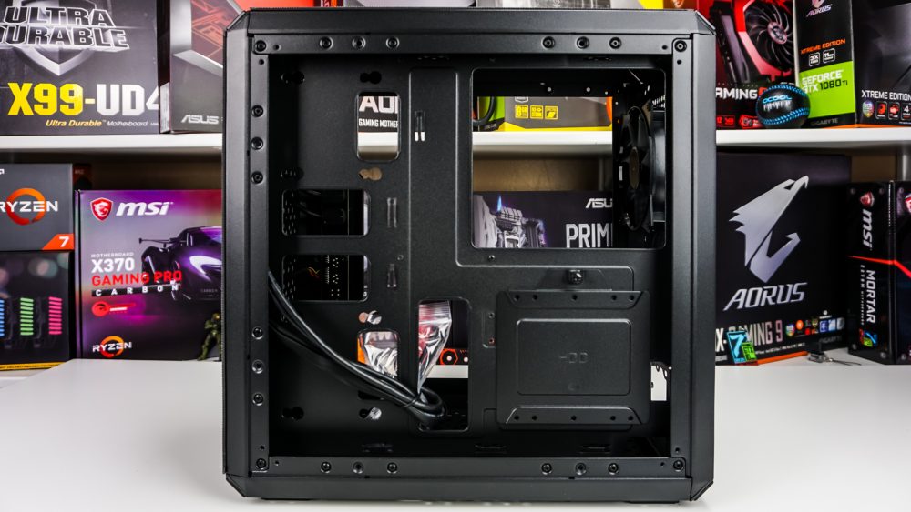 Cooler Master MasterBox Q300L & Q300P