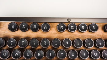 AZIO Retro Classic Elwood Keyboard