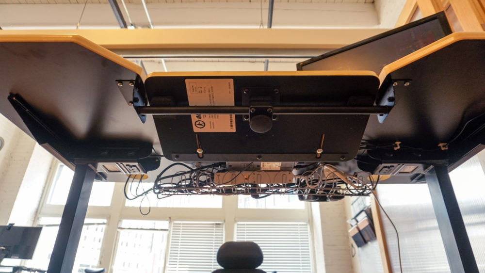 iMovR Lander Desk
