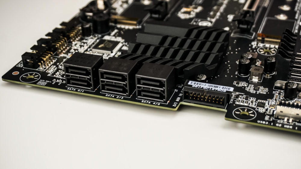 EVGA Z390 FTW Motherboard